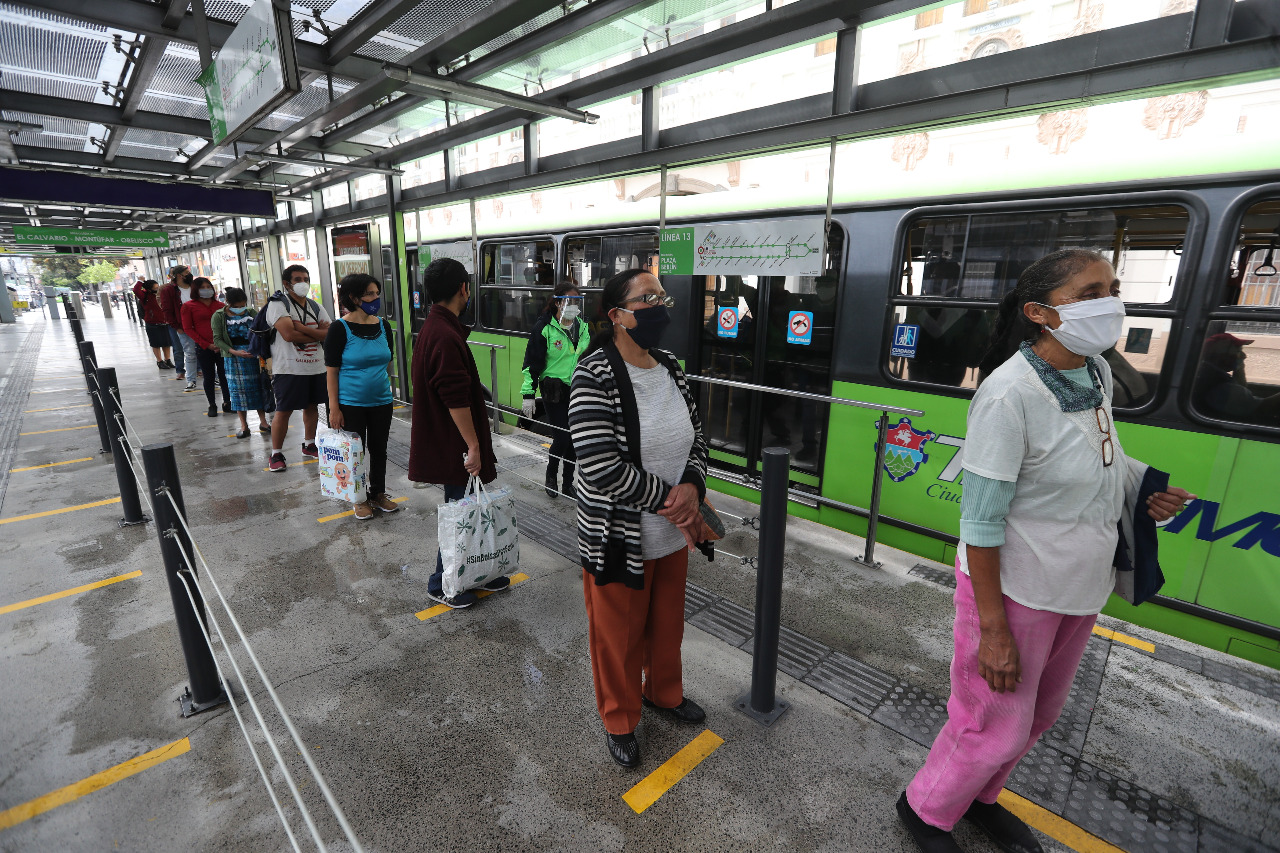 El servicio de prueba del Transmetro se desarrolla durante el sábado 6 y domingo 7 de junio. (Foto Prensa Libre: Érick Ávila)