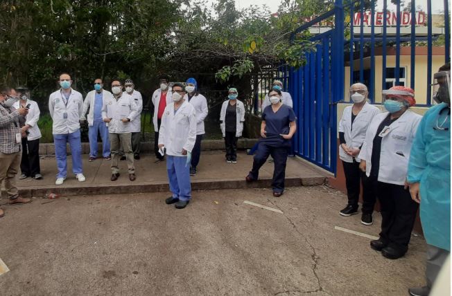 Médicos del Hospital Roosevelt han denunciado el colapso de ese centro asistencial en medio de la emergencia por el coronavirus. (Foto: Hemeroteca PL)