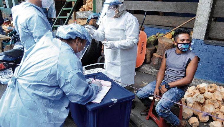 La Organización Panamericana de la Salud avala que el periodo de recuperación de un paciente se da 21 días después de reportado, afirma el Ministerio de Salud. (Foto Prensa Libre: Hemeroteca PL) 