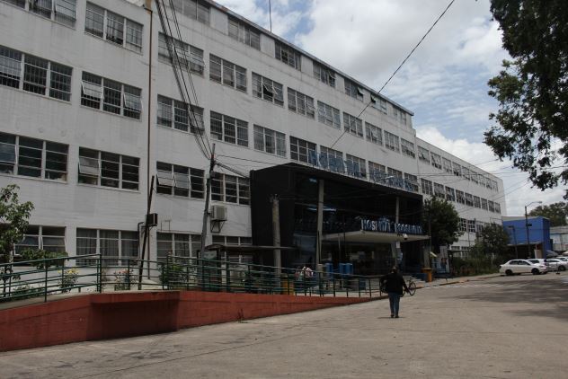 El Hospital Roosevelt pide a pacientes recuperados hacer donación de su sangre para investigar tratamientos a base de plasma. (Foto Prensa Libre: Hemeroteca PL)