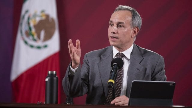 Hugo López-Gatell, subsecretario de Salud, durante una conferencia. (Foto Prensa Libre: Gobierno de México)