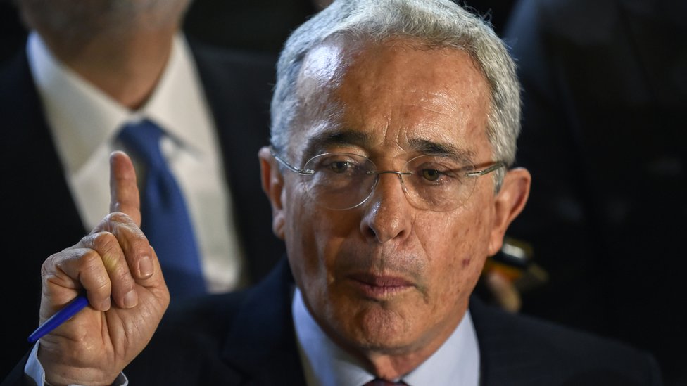 Uribe es el primer expresidente colombiano en rendir una indagatoria ante la Corte Suprema. GETTY IMAGES