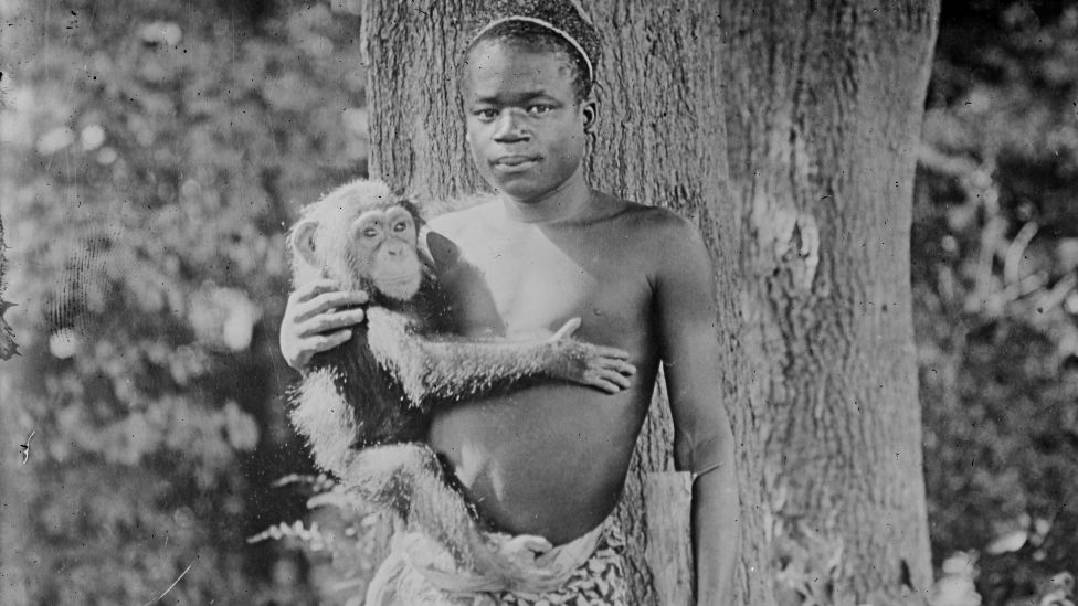 Ota Benga acabó con su vida pegándose un tiro con un arma que tenía escondida. Se cree que al morir tenía unos 25 años de edad.