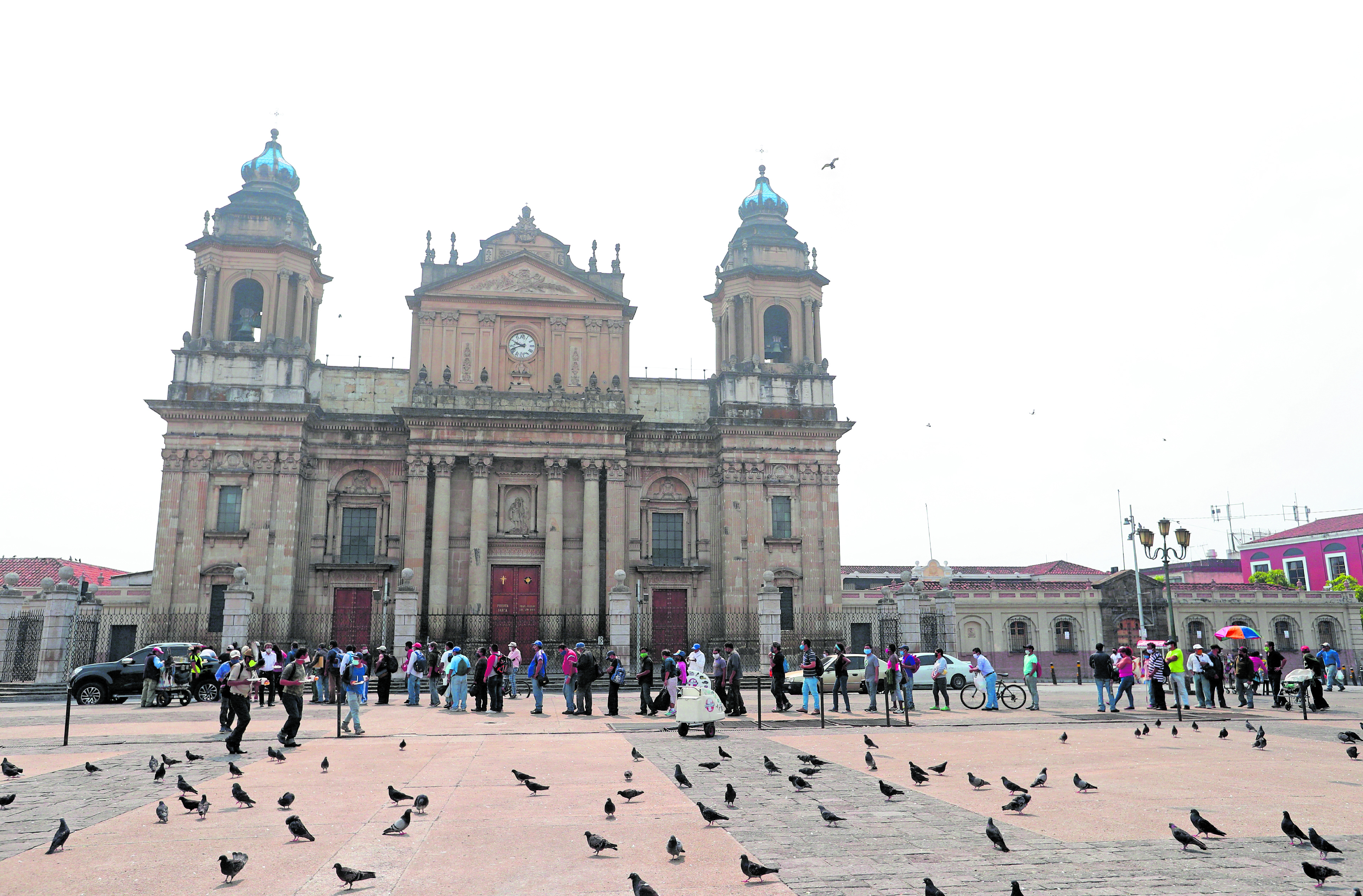 El 3 de septiembre tomará posesión como arzobispo 37 en la historia de Guatemala monseñor Gonzalo de Villa, en una ceremonia en la Catedral Metropolitana. (Foto, Hemeroteca PL)