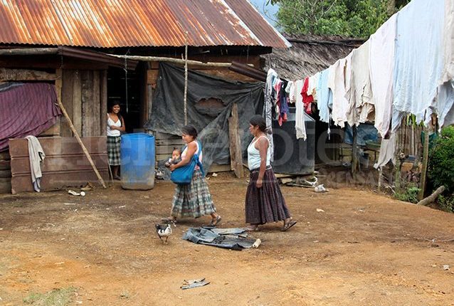 Aparte de datos de empleo e ingresos la Enei recaba información de servicios básicos en los hogares. (Foto, Prensa Libre: Hemeroteca PL).