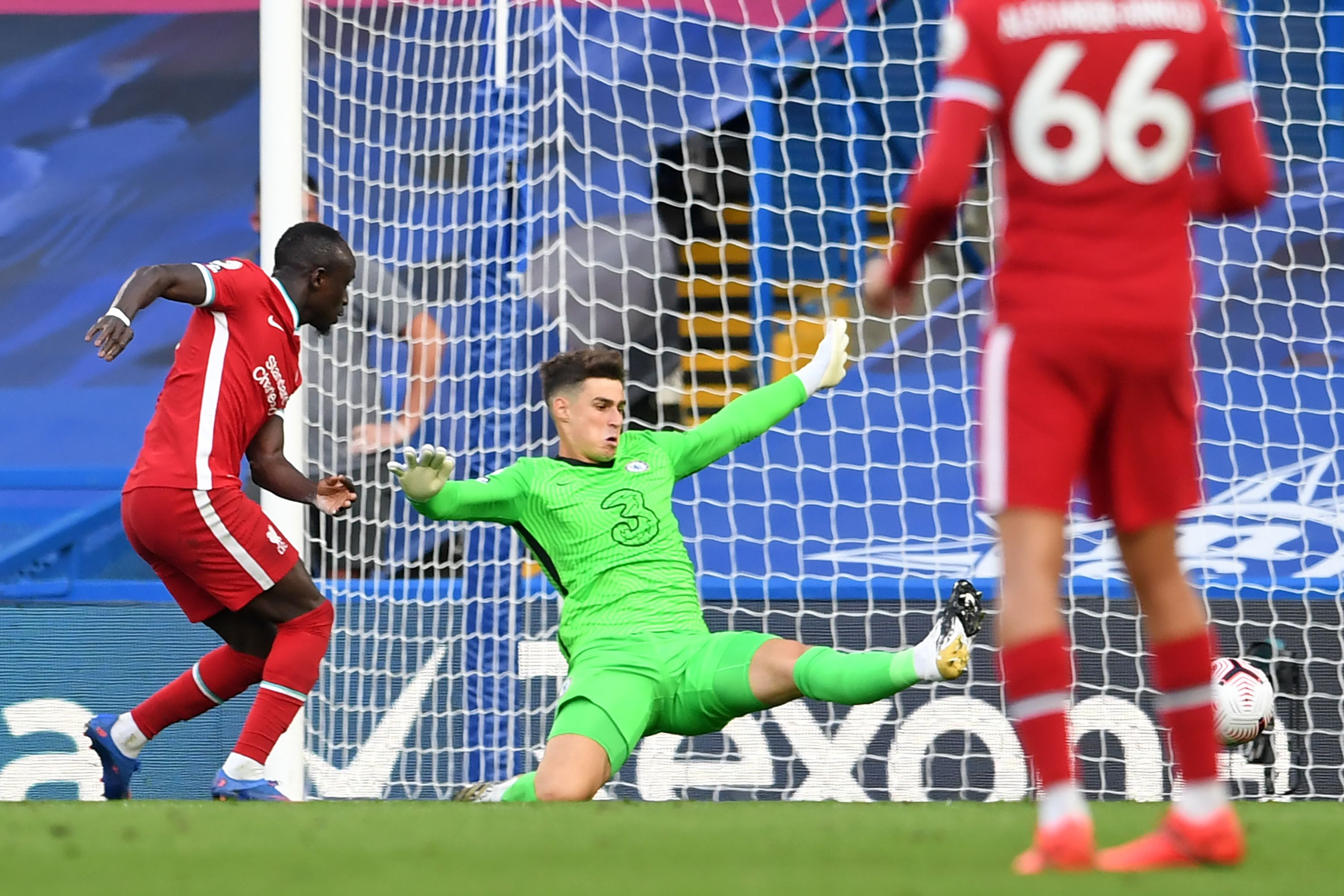 Sadio Mané anota el segundo gol en la victoria del Liverpool 2-0 sobre el Chelsea. Foto Prensa Libre: AFP