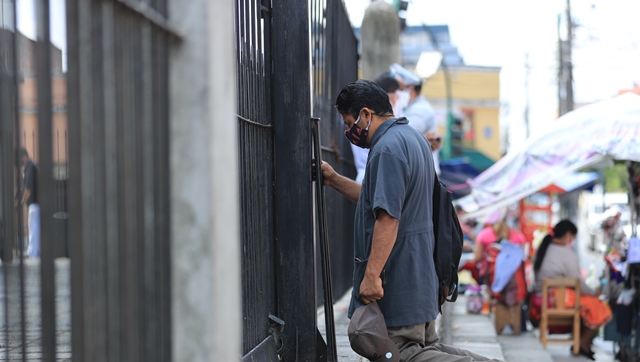 La reapertura ha permitido que las iglesias puedan volver a abrir sus templos, aunque con restricciones. (Foto Prensa Libre: Hemeroteca PL)