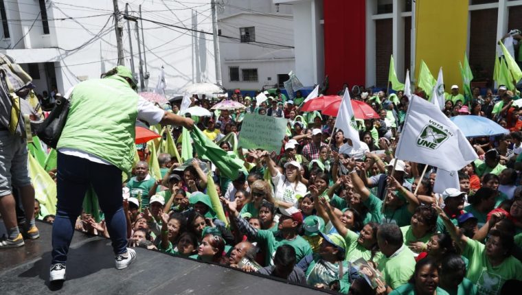 Deuda política que el TSE paga a los partidos tiene destinos como la formación y capacitación política. (Foto Prensa Libre: Hemeroteca PL)