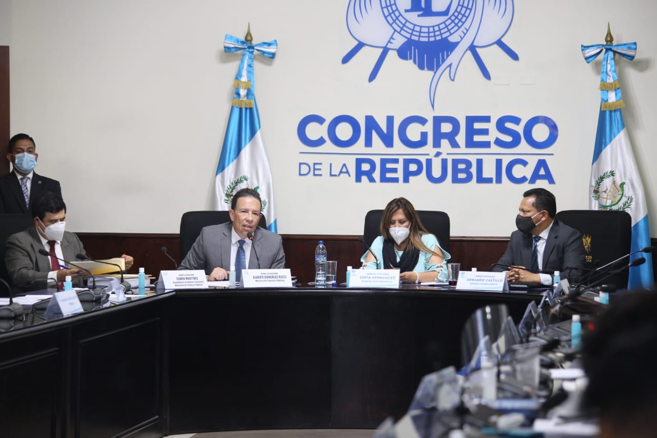 Representantes de centros de investigación que participaron en las mesas técnicas aseguran que las modificaciones presupuestarias deben ser conocidas por el Congreso. (Foto Prensa Libre: Hemeroteca PL)