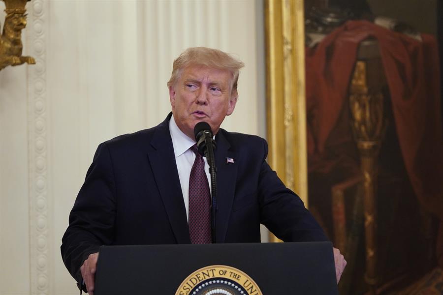 El presidente de Estados Unidos, Donald Trump, durante un discurso en la Casa Blanca, en Washington, DC. (Foto Prensa Libre: EFE)