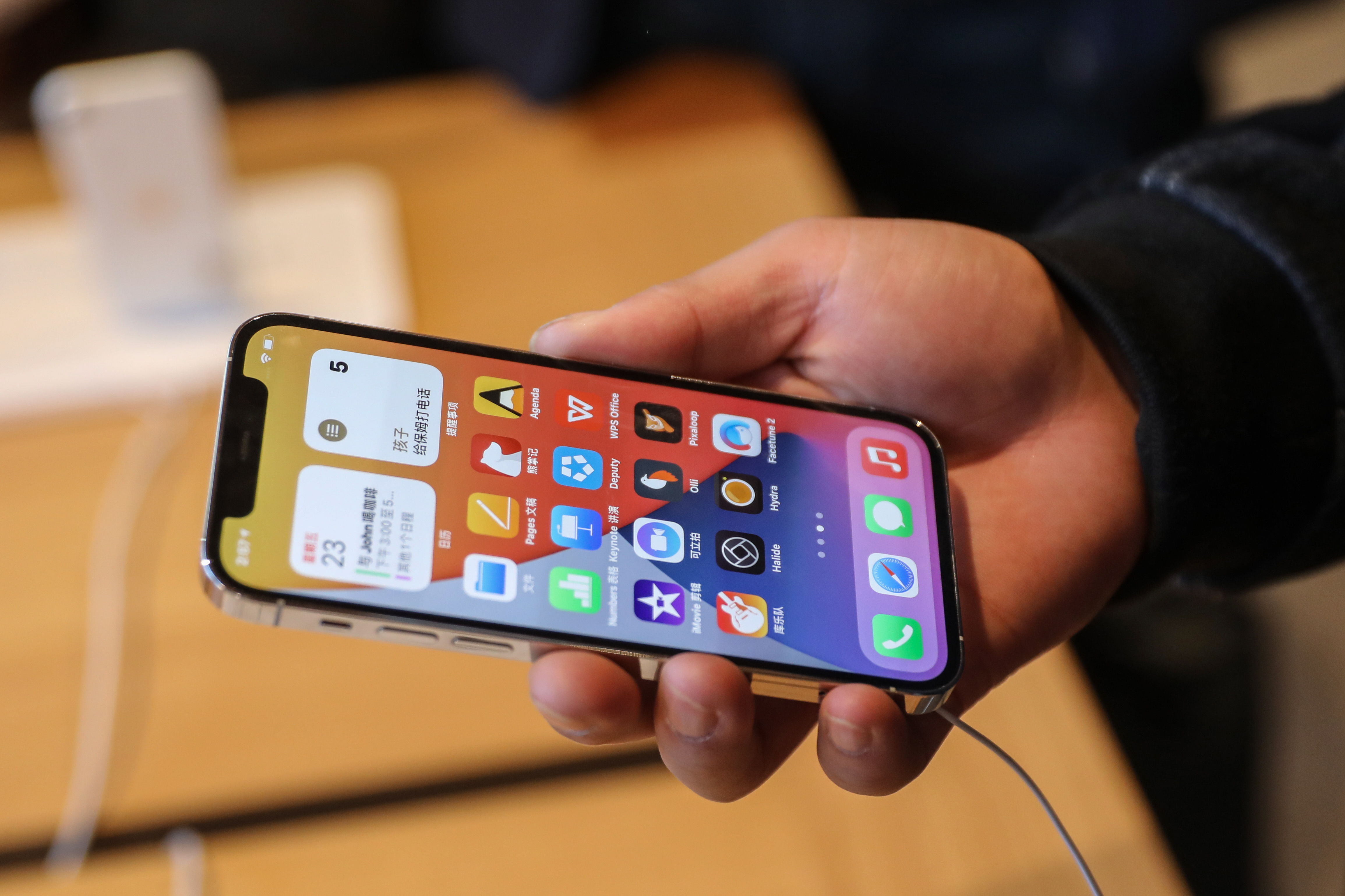 Los modelos por los que Apple fue multada en Italia son los 8, 8 Plus, XR, XS, XS Max, 11, 11pro y 11 Pro Max. (Foto Prensa Libre: EFE)