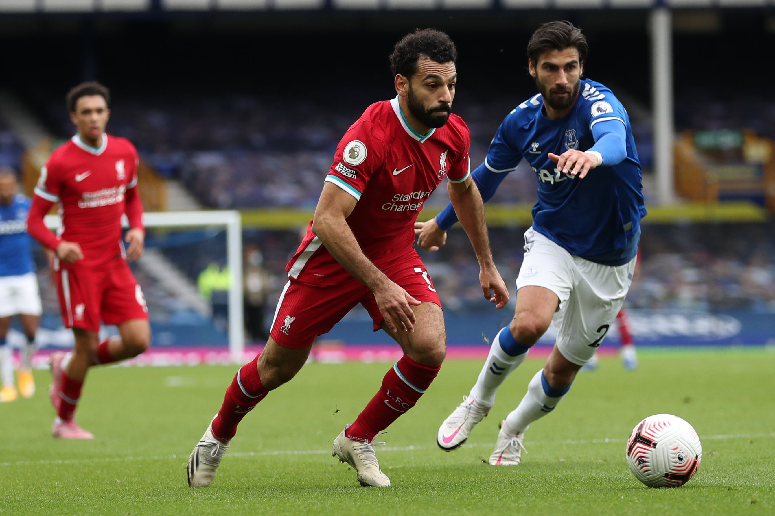 Salah llegó a los cien goles con el Liverpool en el juego ante el Everton. (Foto Prensa Libre: AFP)