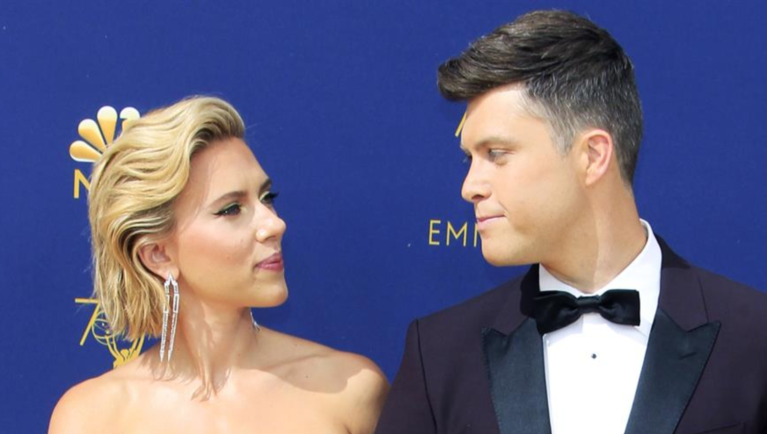 Scarlett Johansson se casa con el cómico Colin Jost en una "íntima ceremonia". (Foto Prensa Libre: EFE)