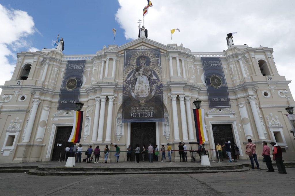 Visita a la virgen del rosario