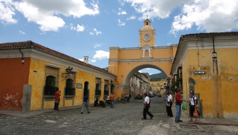 La Municipalidad de Antigua dice que prohibición responde a la demanda de los vecinos. (Foto: Hemeroteca PL)