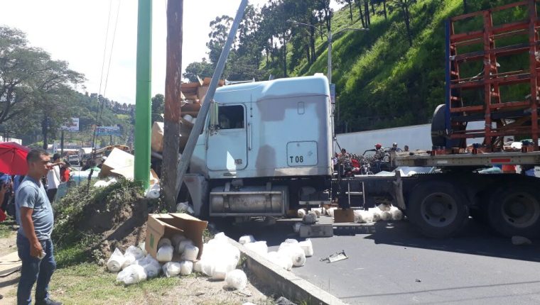 Los accidentes de transporte pesado han dejado personas fallecidas y heridas. (Foto Prensa Libre: Hemeroteca PL)