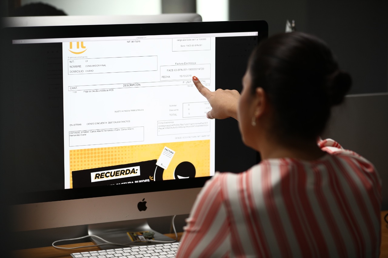 La digitalización da a los contribuyentes el incentivo de obtener más rápidamente la devolución del crédito fiscal del IVA al cumplir con la implementación de la contabilidad y la factura electrónicas en línea. Foto: Hemeroteca PL