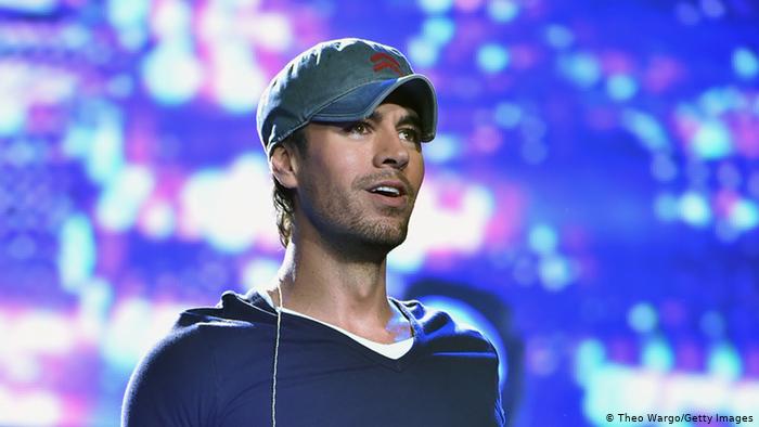 Enrique Iglesias.