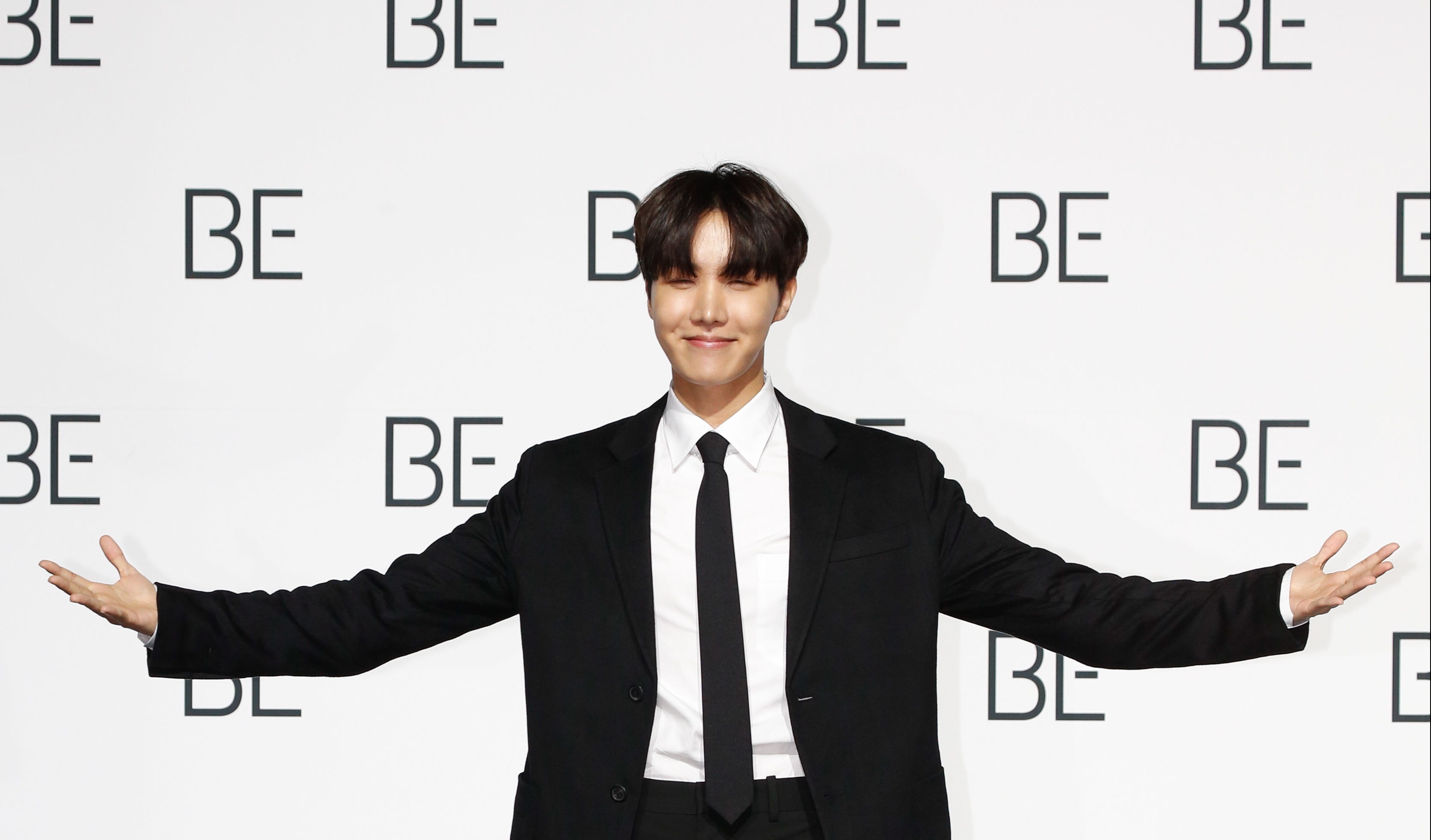 J-hope anuncia su primer álbum como solista.  (Foto Prensa Libre: EFE/EPA/KIM HEE-CHUL)