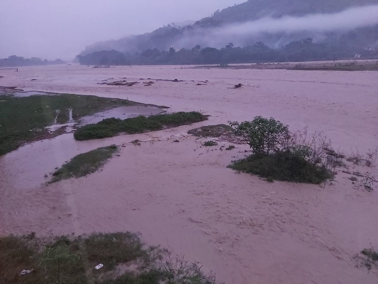 Creció el caudal del río Polochic. (Foto Prensa Libre: Cortesía)