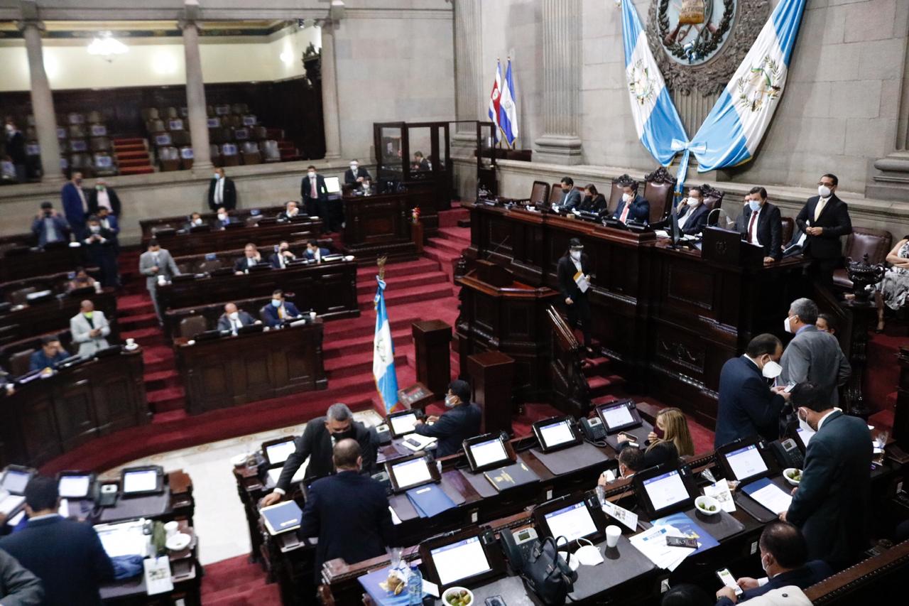 En diciembre o en los primeros días de enero el Ejecutivo presentará las modificaciones al presupuesto 2021, luego que el Congreso ordeno el archivo de la iniciativa que aprobó el 18 de noviembre. (Foto Prensa Libre: Hemeroteca) 