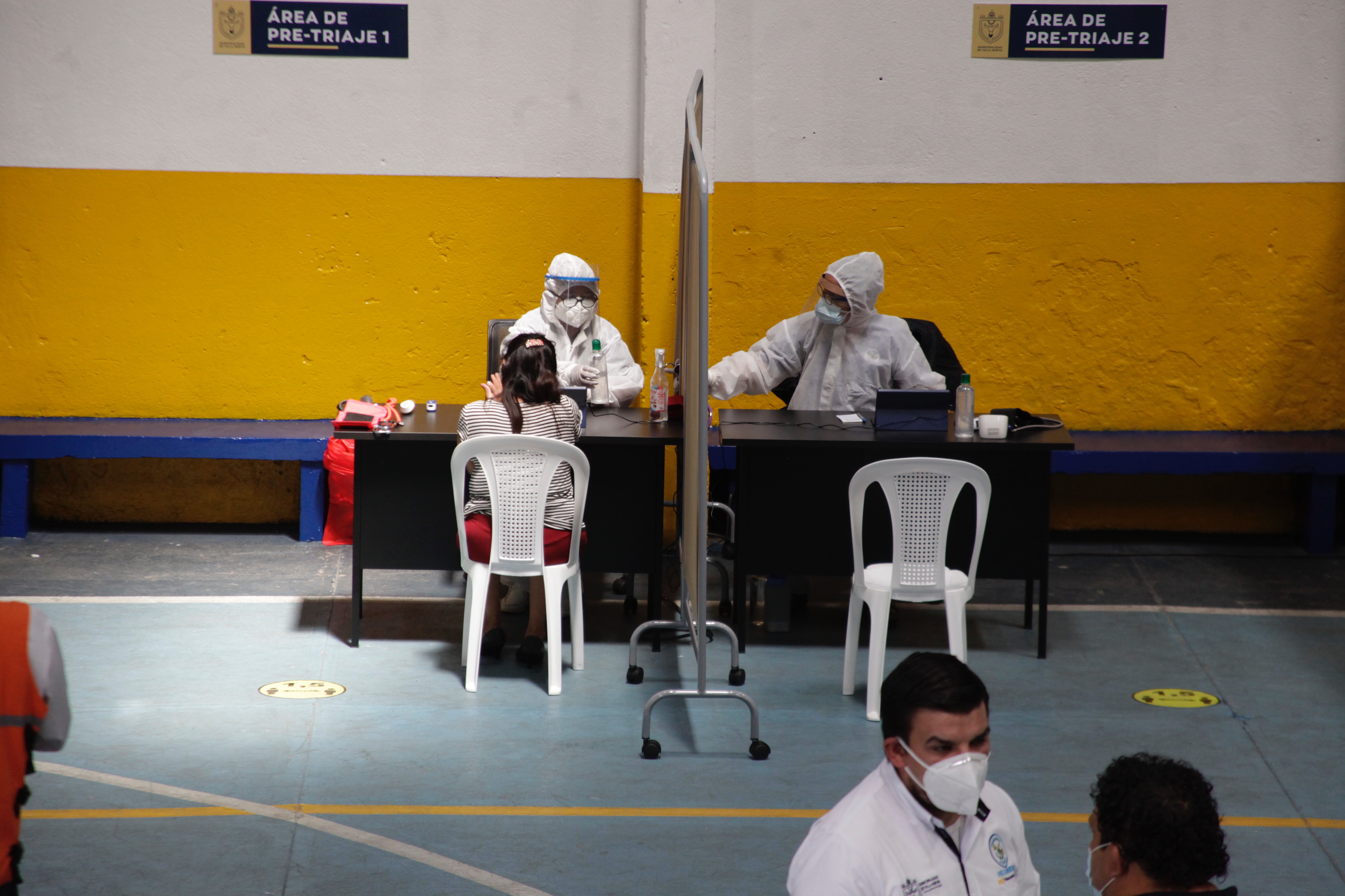 Autoridades detectan un relajamiento de medidas de prevención entre la población, lo cual podría incidir en un incremento de casos positivos. Foto: Hemeroteca PL