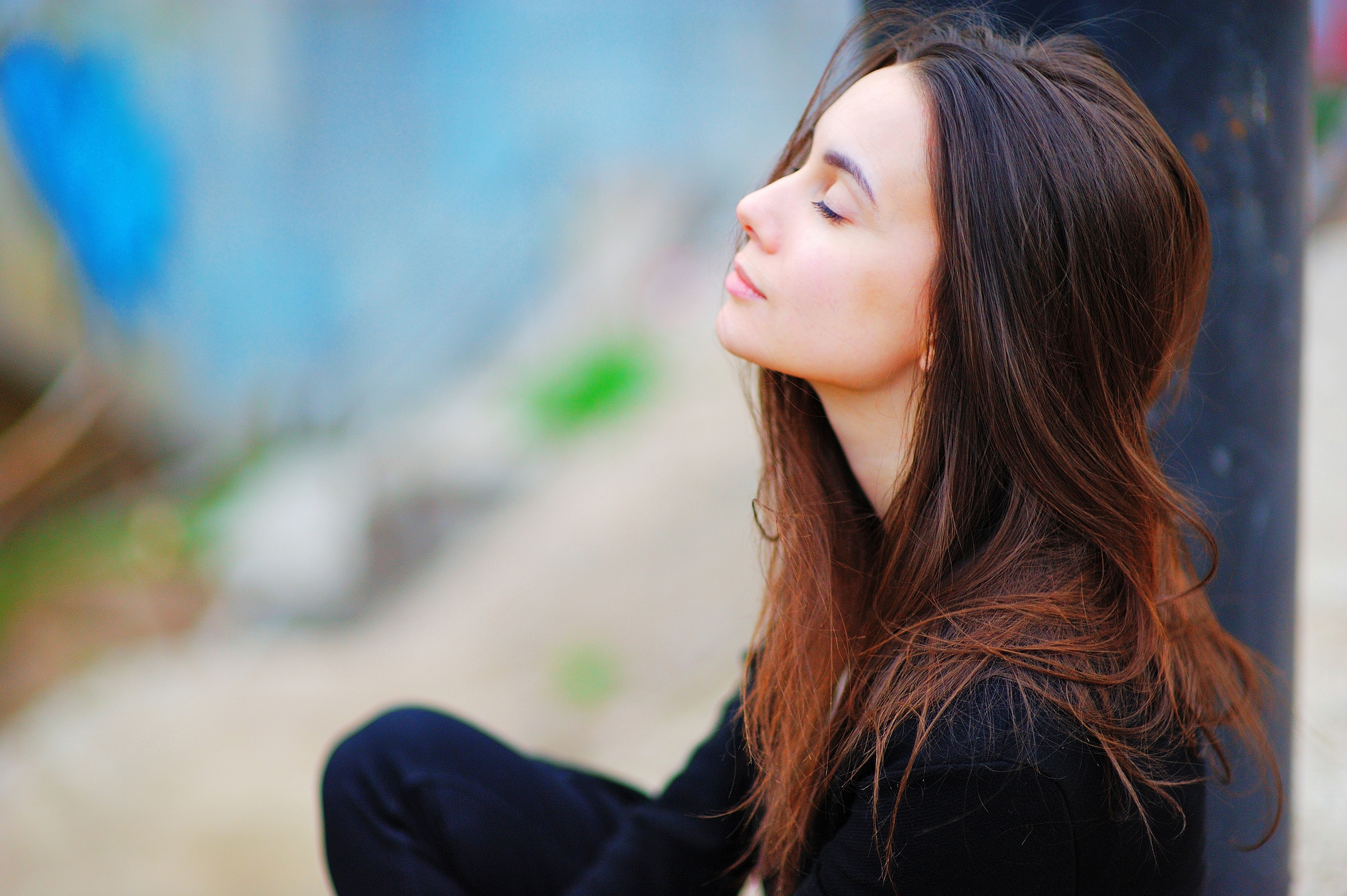 Reconectar con uno mismo escuchar las emociones le ayudarán a ser mejor persona y replantear sus metas del 2021 para hacerlas mejor. (Foto Prensa Libre: Shutterstock).