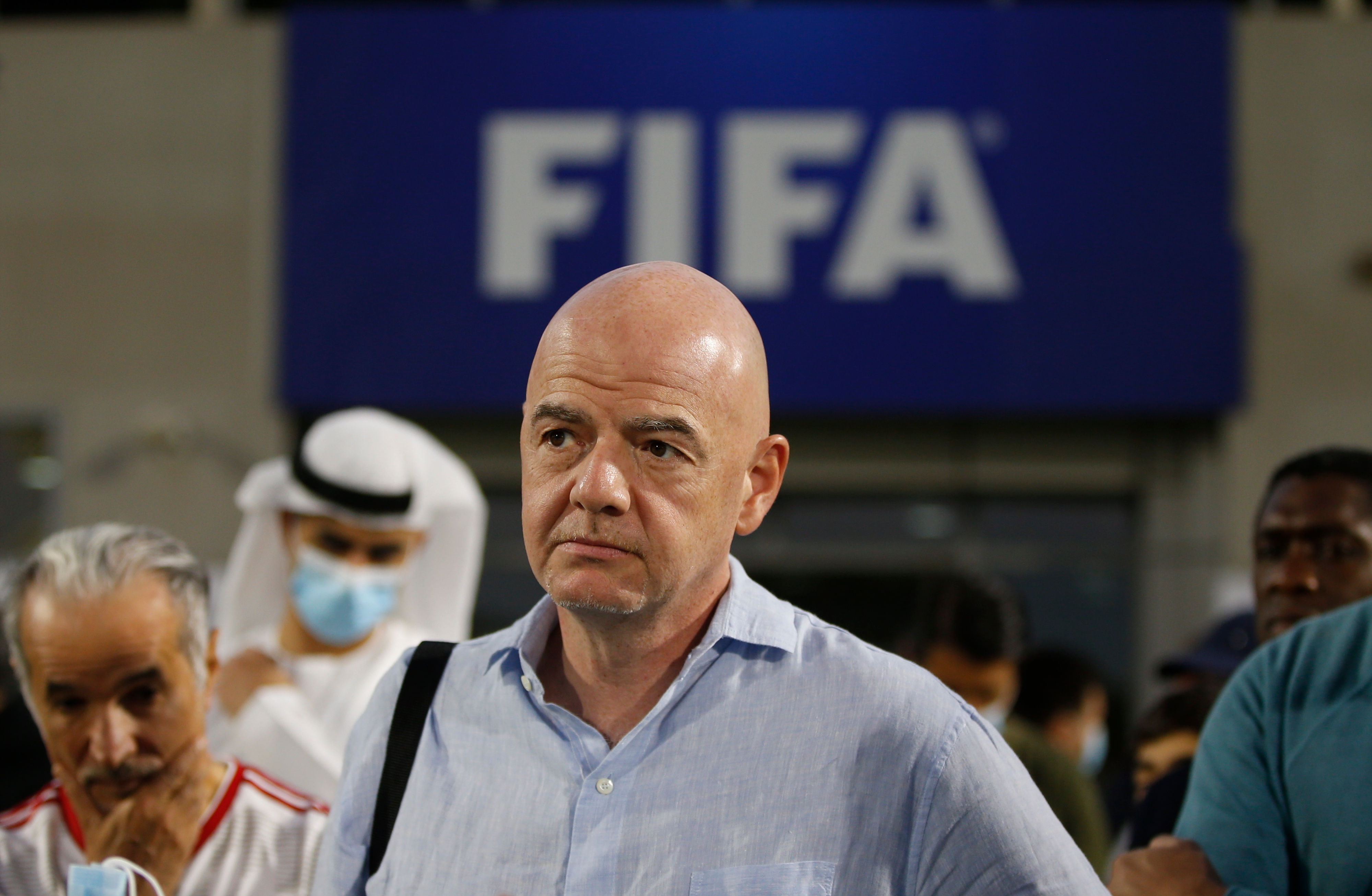 Gianni Infantino, presidente de la FIfa. Esta organización y sus confederaciones rechazan la Supreliga europea. Foto Prensa Libre: EFE.