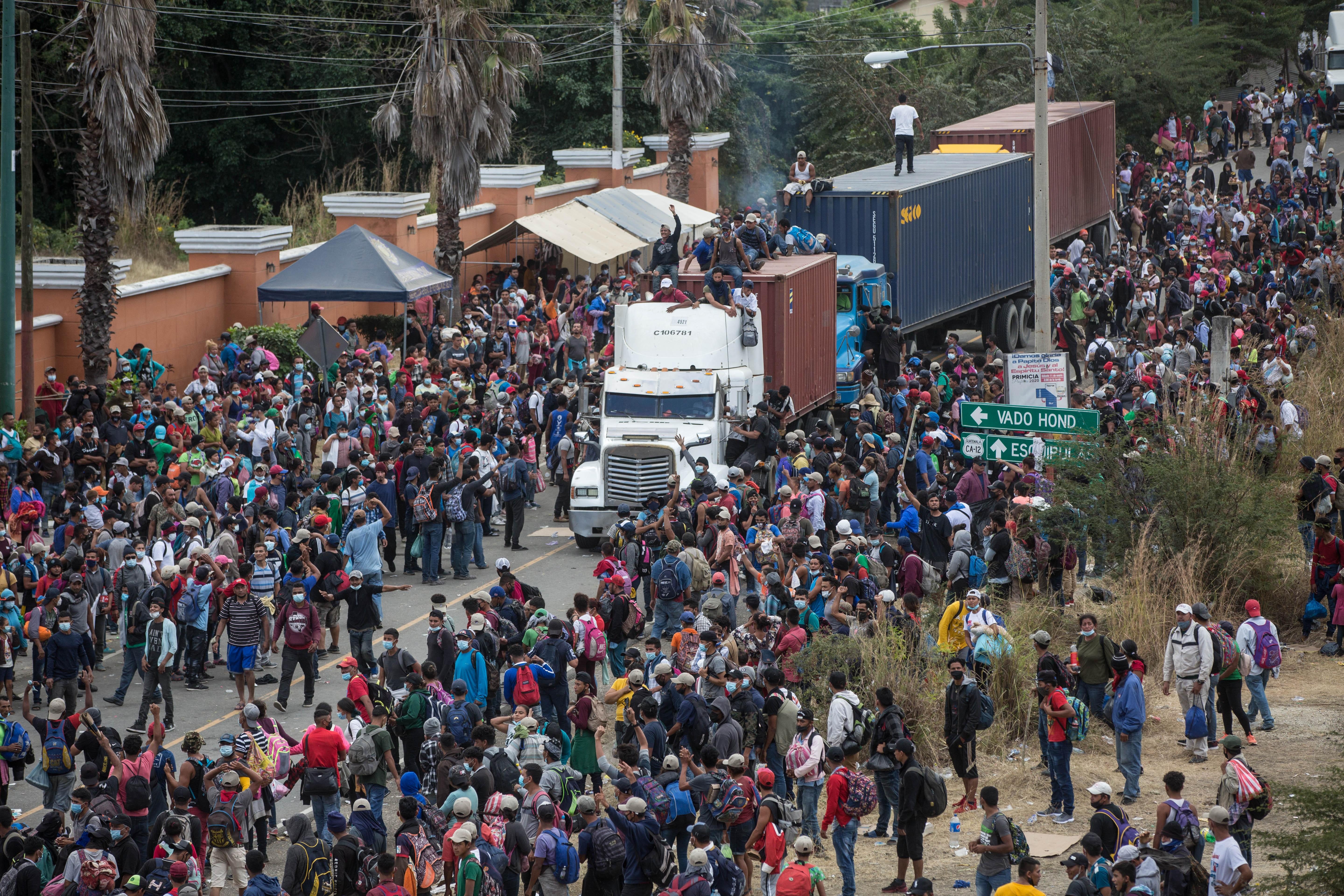 Grupos criminales podrían estar lucrando con las migraciones ilegales, expuso Heiromy Castro experto dominicano en el Cladit. (Foto Prensa Libre: Hemeroteca) 