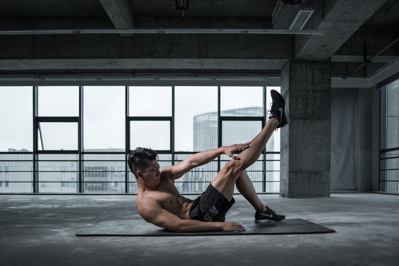 Entrenamiento en casa: cinco ejercicios para tonificar el abdomen