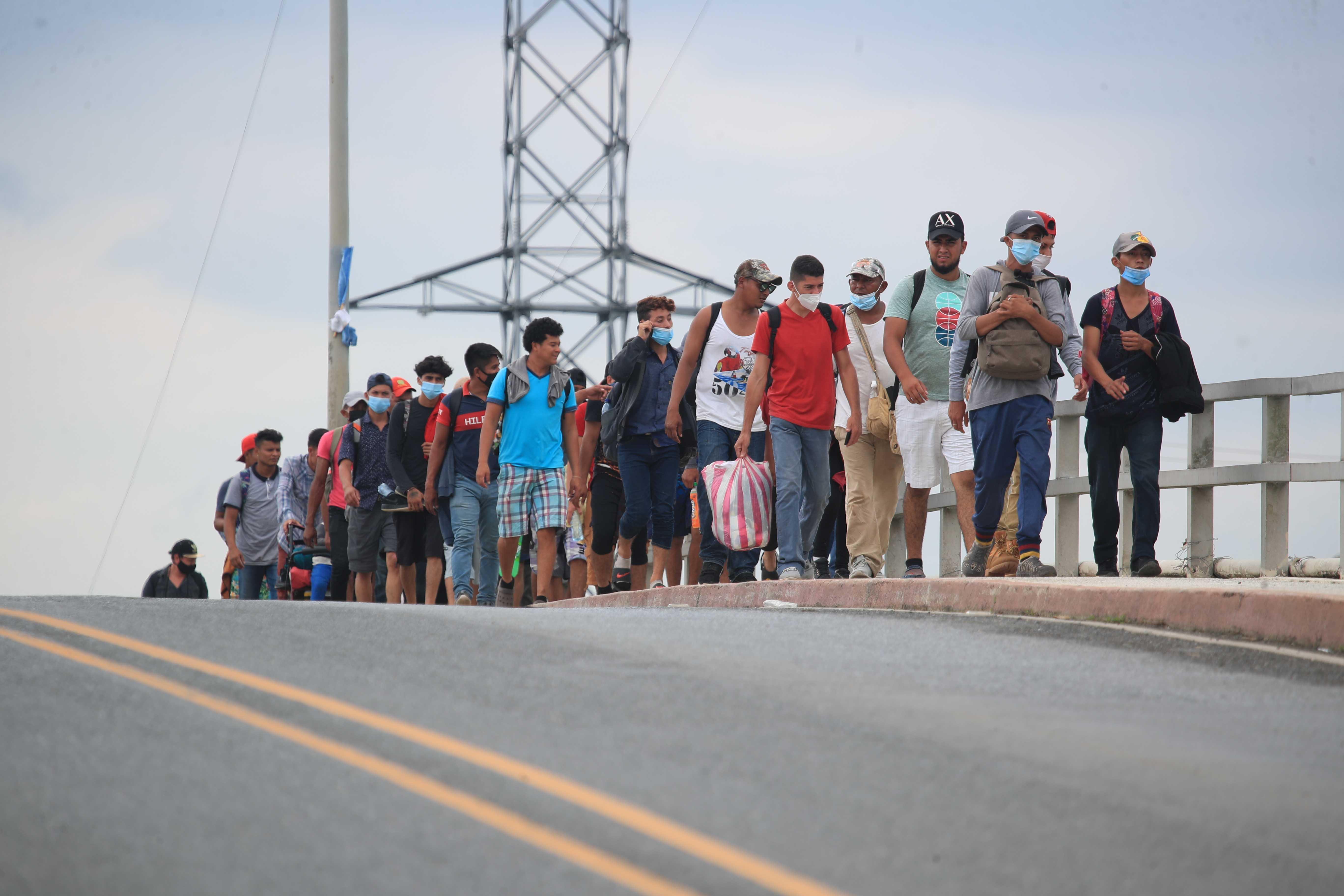 Hondureños buscan llegar a EE. UU. para mejorar sus condiciones de vida. (Foto HemerotecaPL)