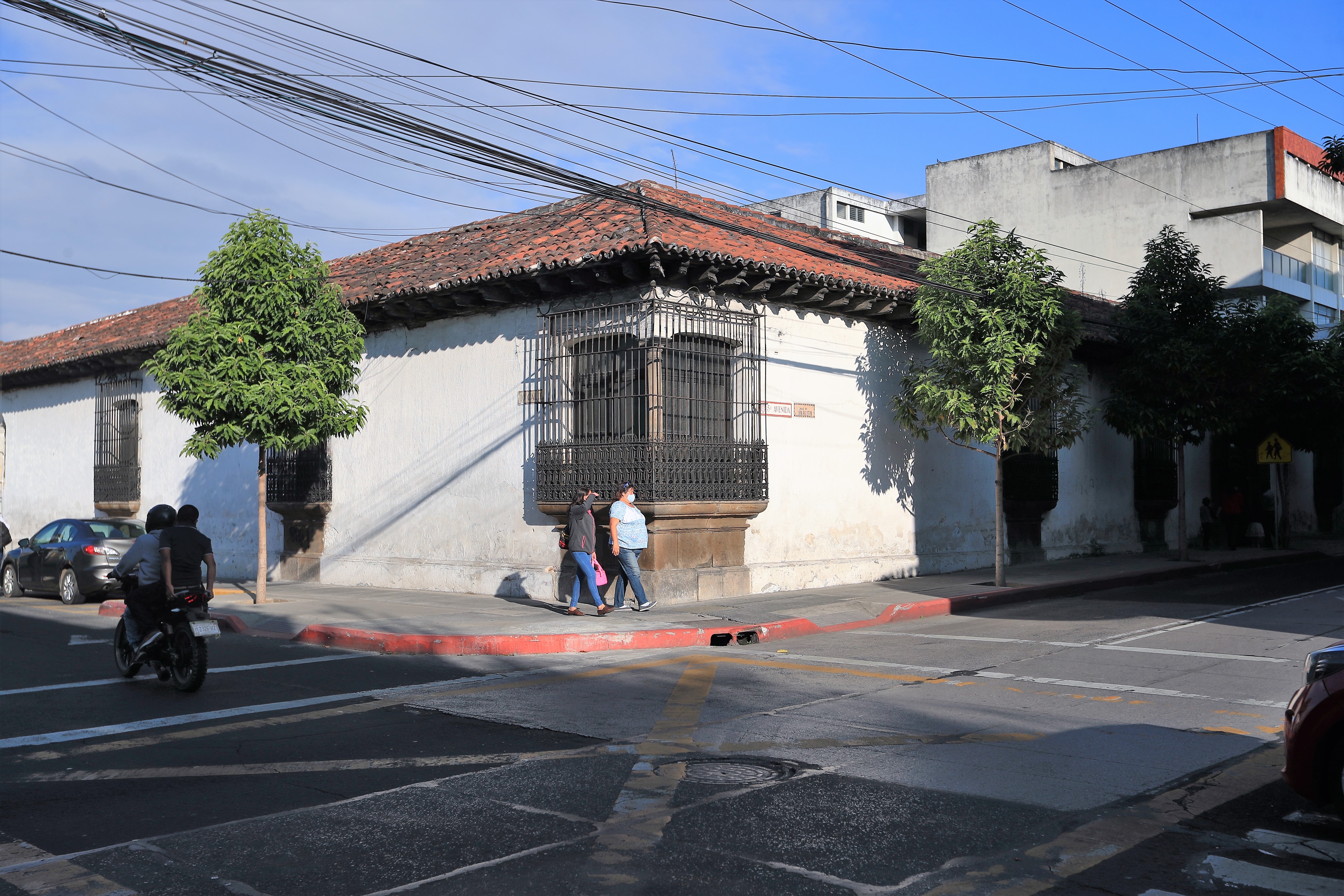 Instalaciones del Liceo Francés que arriba a sus 100 años de fundación ubicado en la 5ta avenida, y 10a. calle de la zona 1. (Foto Prensa Libre:  Carlos Hernández). 
17/12/2020