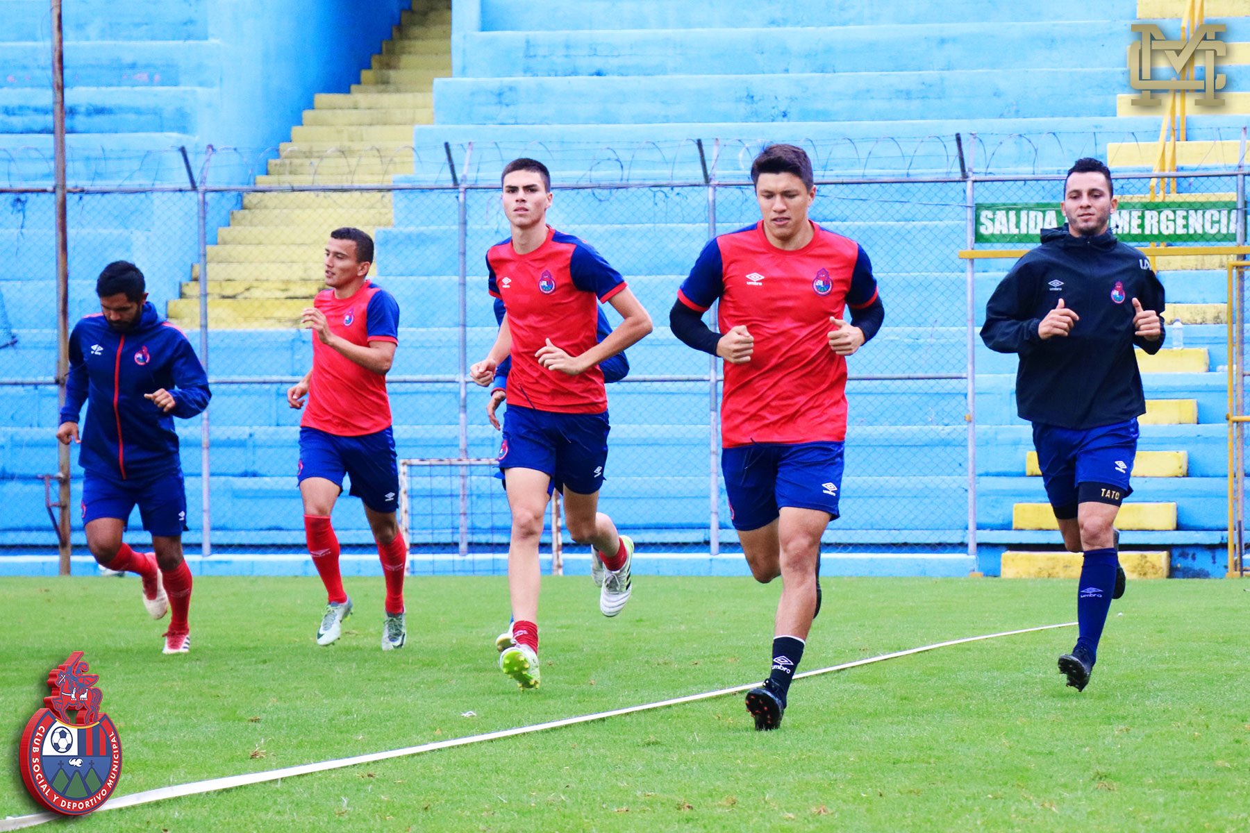 Los jugadores de Municipal durante el trabajo de la semana antes de enfrentar a Cobán. (Foto Municipal).