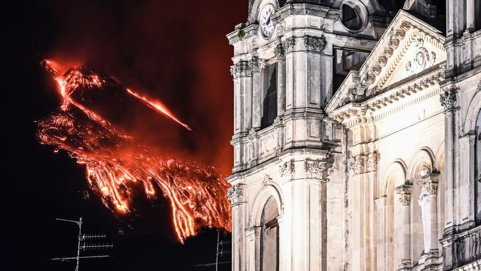 Las erupciones del Etna son todo un espectáculo, pero también generan muchos problemas a los habitantes locales. (GETTY IMAGES)
