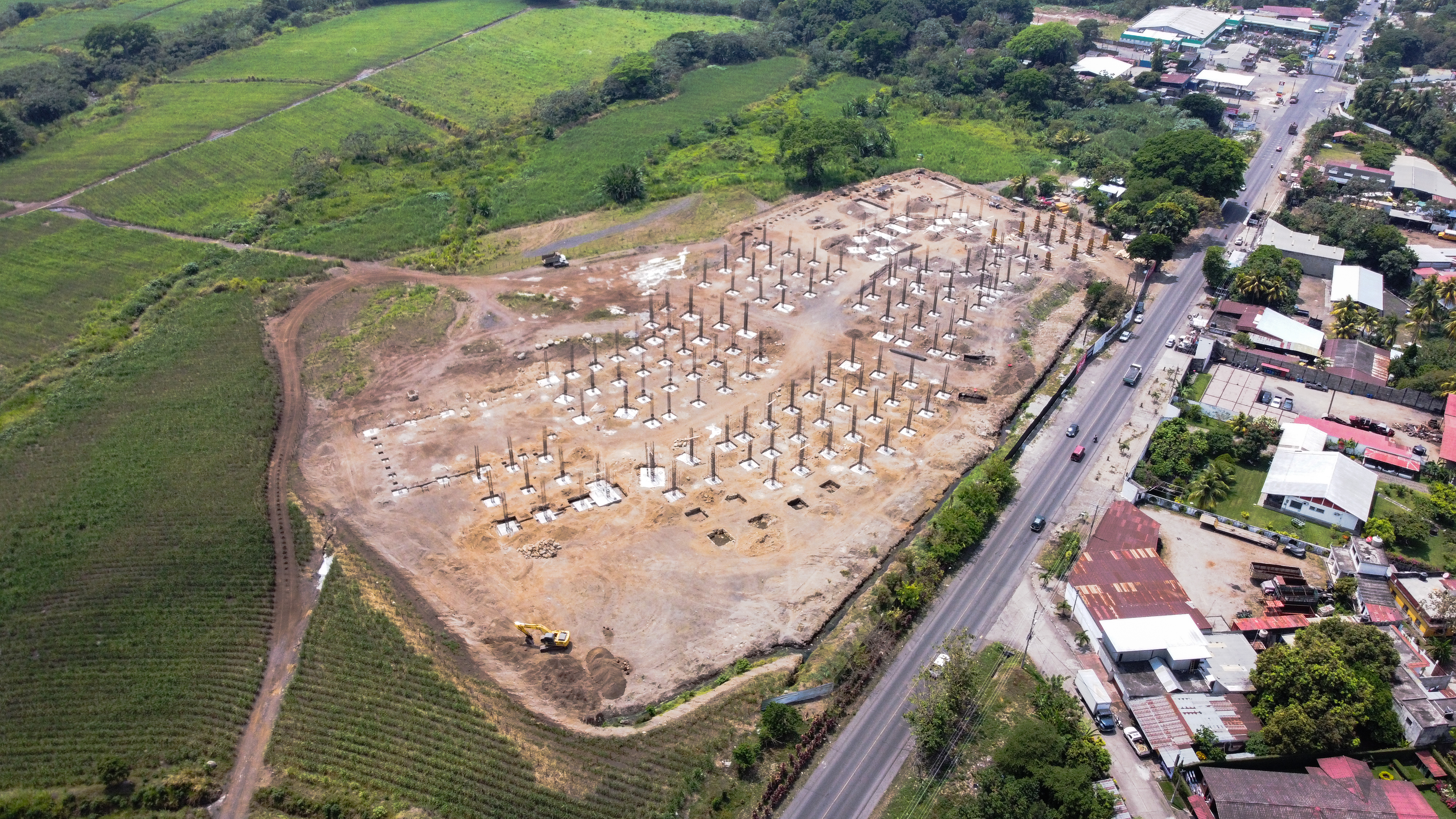 El centro comercial Santalú estará ubicado en Santa Lucía Cotzumalguapa y contará con al menos 500 espacios de parqueo. (Foto Prensa Libre: Cortesía Íntegro)