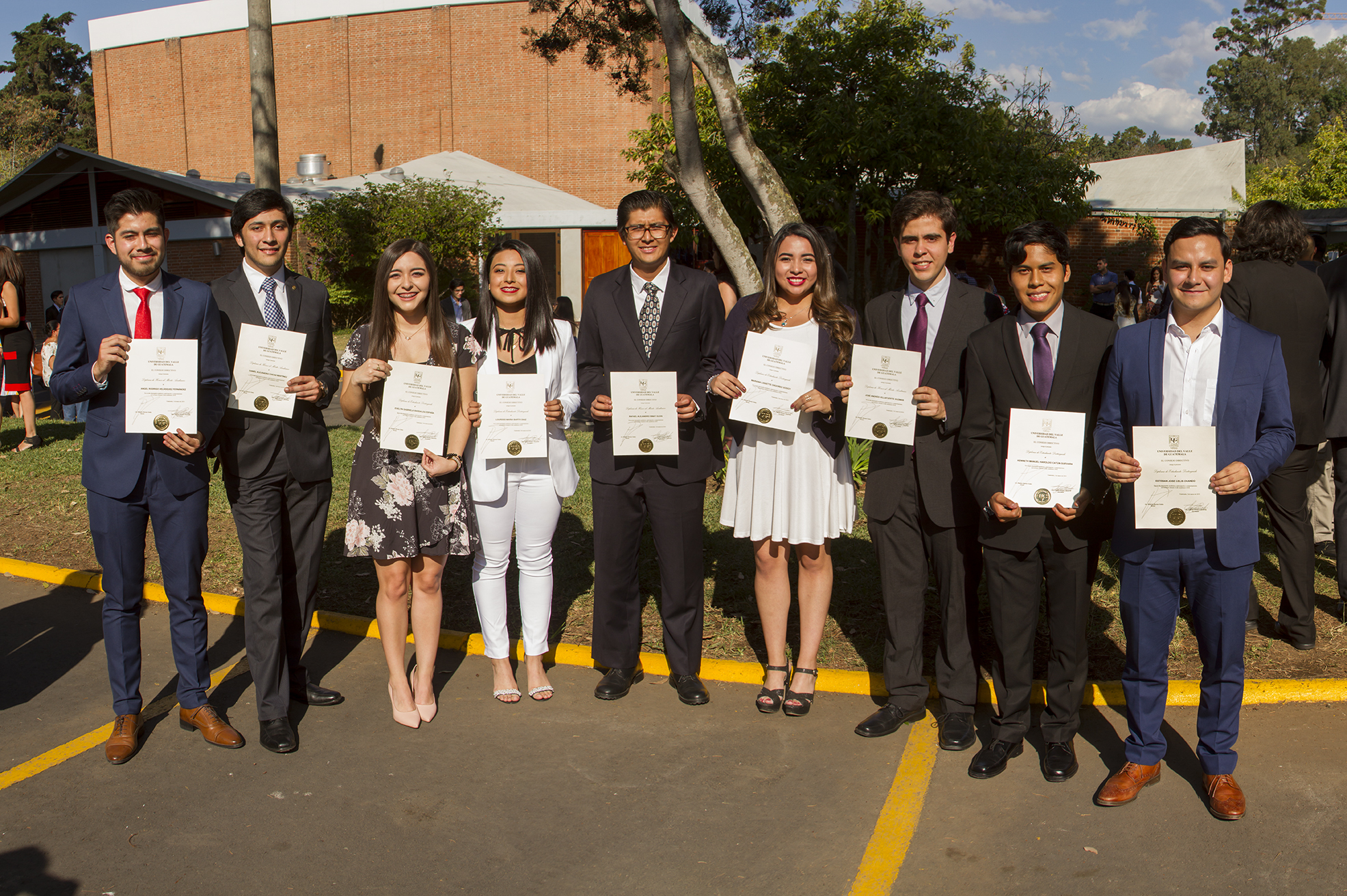 La Fundación Juan Bautista se ha diferenciado por cubrir el 100 porciento de los costos de las carreras universitarias que los estudiantes eligen. Foto Prensa Libre: Cortesía