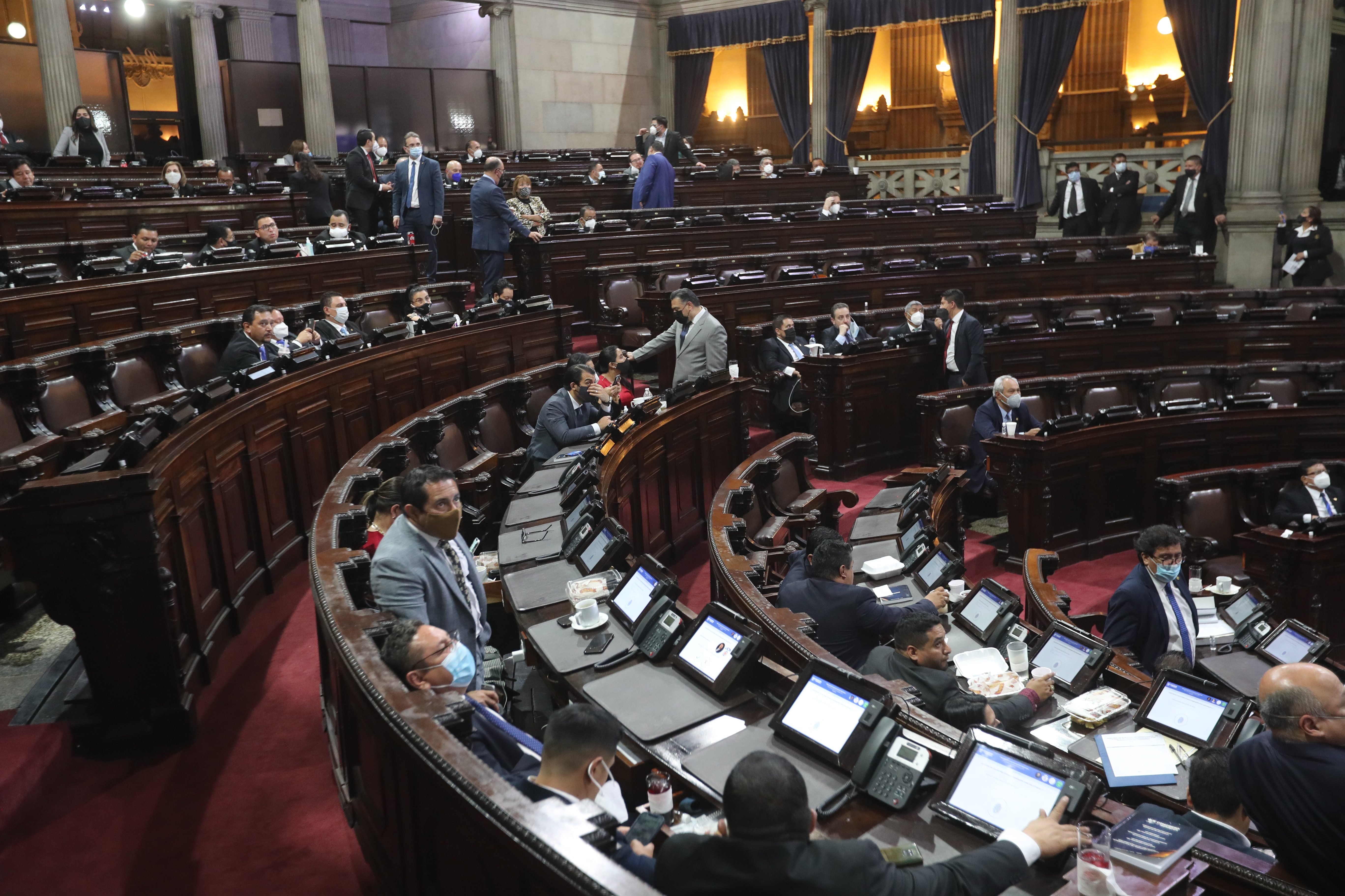 Diputados integraron la pesquisidora para Gloria Porras y Francisco de Mata Vela, magistrados de la CC. (Foto: Hemeroteca PL)