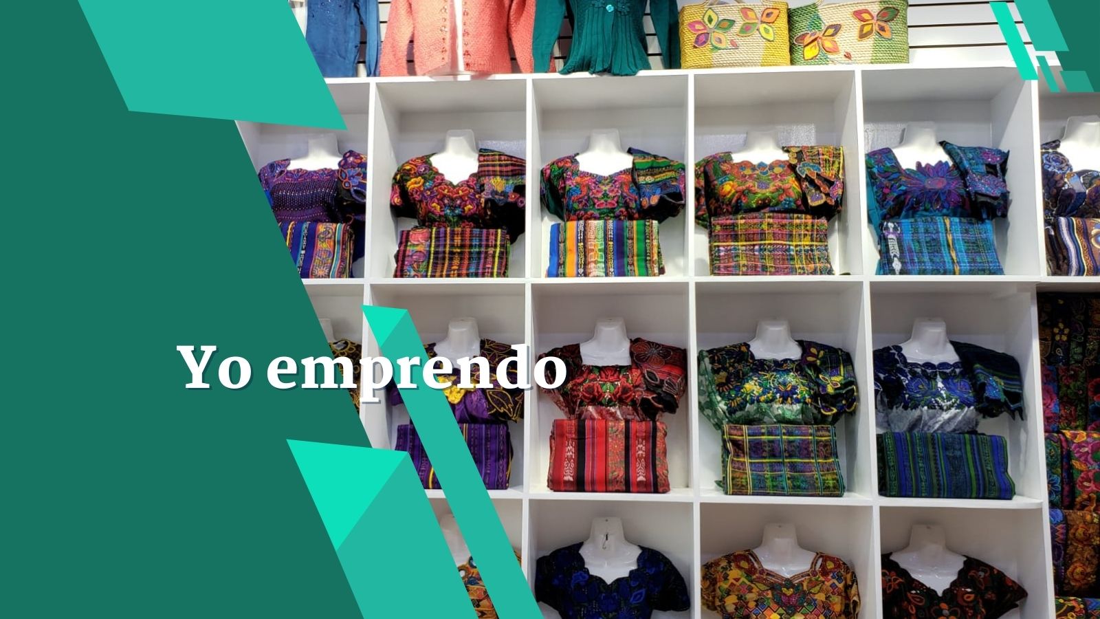 Así se exhiben los emprendedores guatemaltecos trajes mayas en un almacén ubicado en Brooklyn, Nueva York. (Foto Prensa Libre: Cortesía)