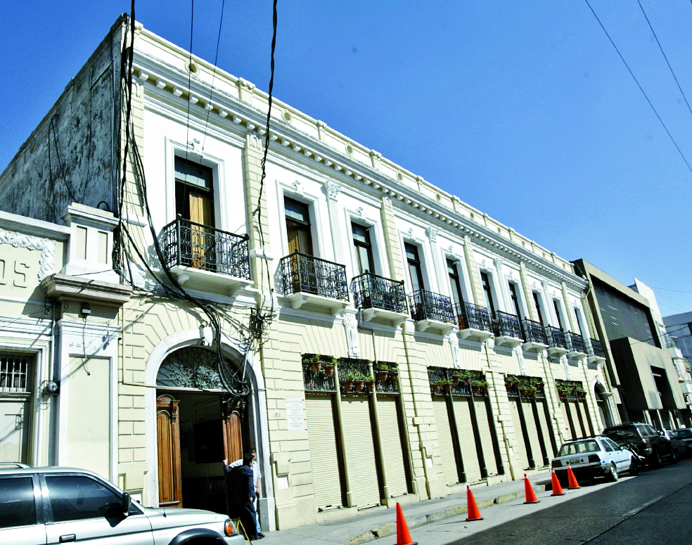 Guatemalteco preside las Cortes de Cádiz 