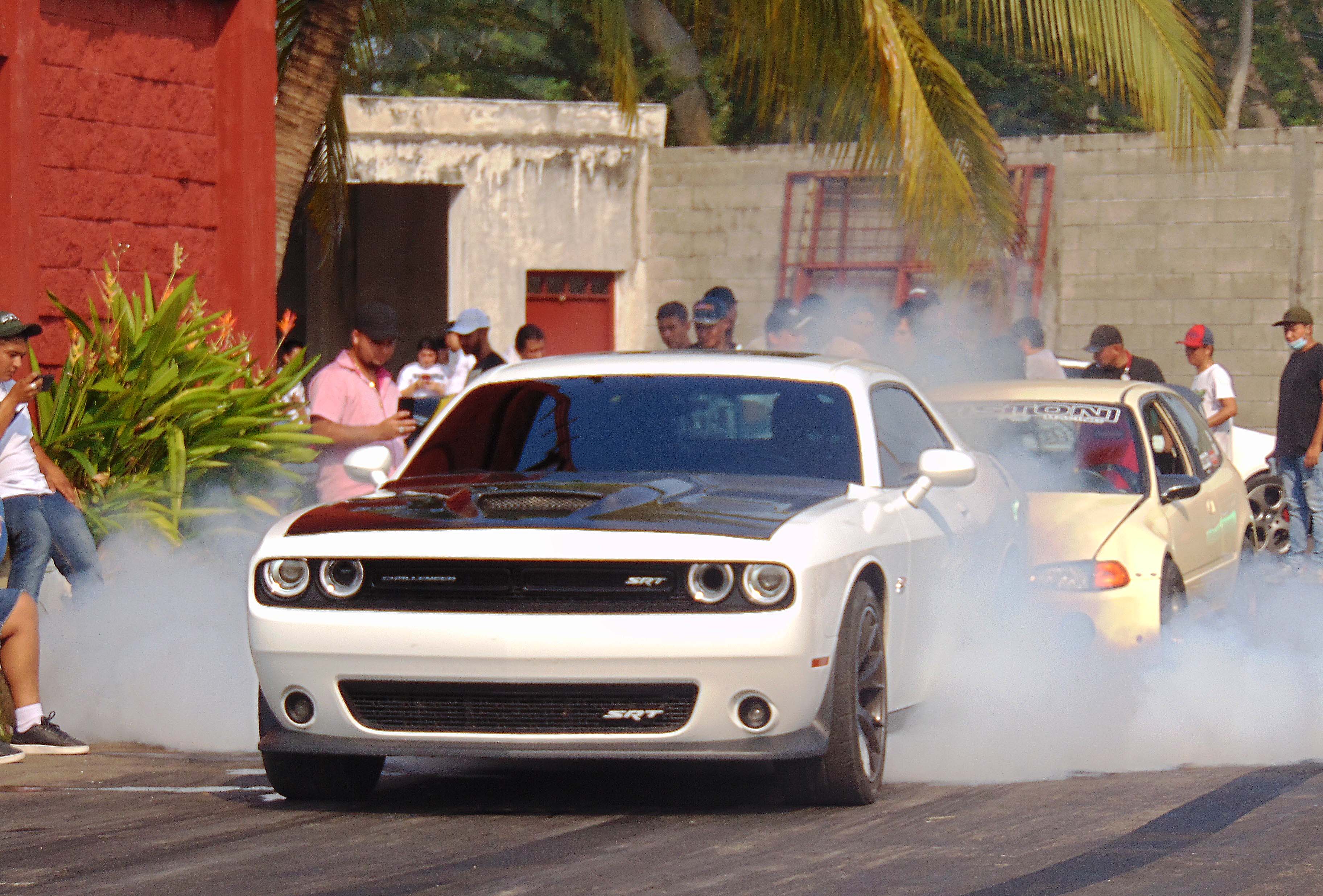 Steve Toppe con su Challener SRT marcha como líder, al contabilizar 18 puntos. Foto Prensa Libre: Cortesía. 