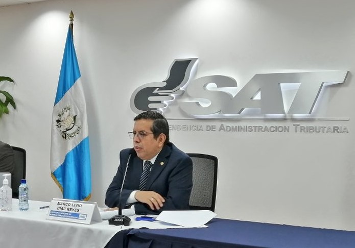 El superintendente Marco Livio Díaz Reyes, firmó resolución que resguarda información de gestión en la Intendencia de Fiscalización. (Foto Prensa Libre:  Hemeroteca) 