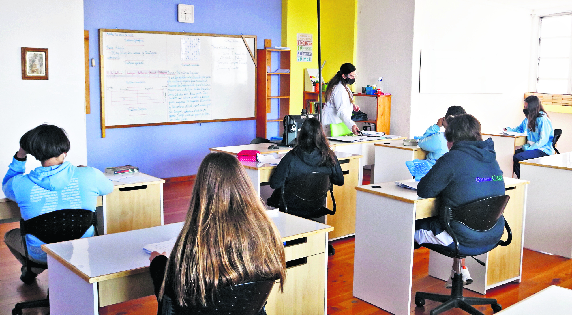 Los establecimientos educativos comenzaron el ciclo escolar 2021 con la modalidad híbrida, pero por nueva disposición las clase presenciales se suspenderían en municipios en anaranjado con tendencia a rojo. (Foto Prensa Libre: Hemeroteca PL)