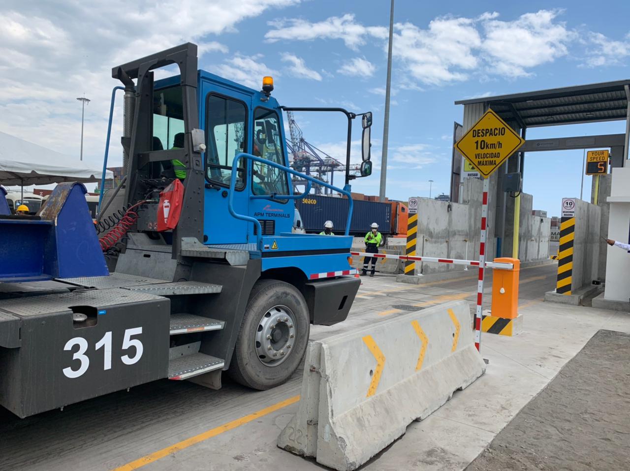 En 2020 se habilitaron los sistemas de escáner en los puertos para combatir el contrabando.  (Foto Prensa Libre: Hemeroteca)  