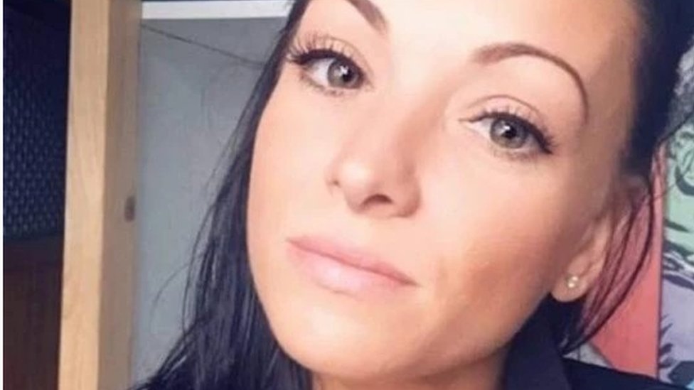 Gemma Robinson tenía 34 años cuando se suicidó.