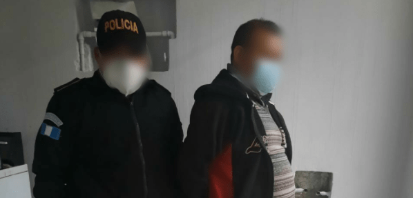 Un hombre evadió la orden de arresto por espacio de 13 años. (Foto Prensa Libre: PNC)