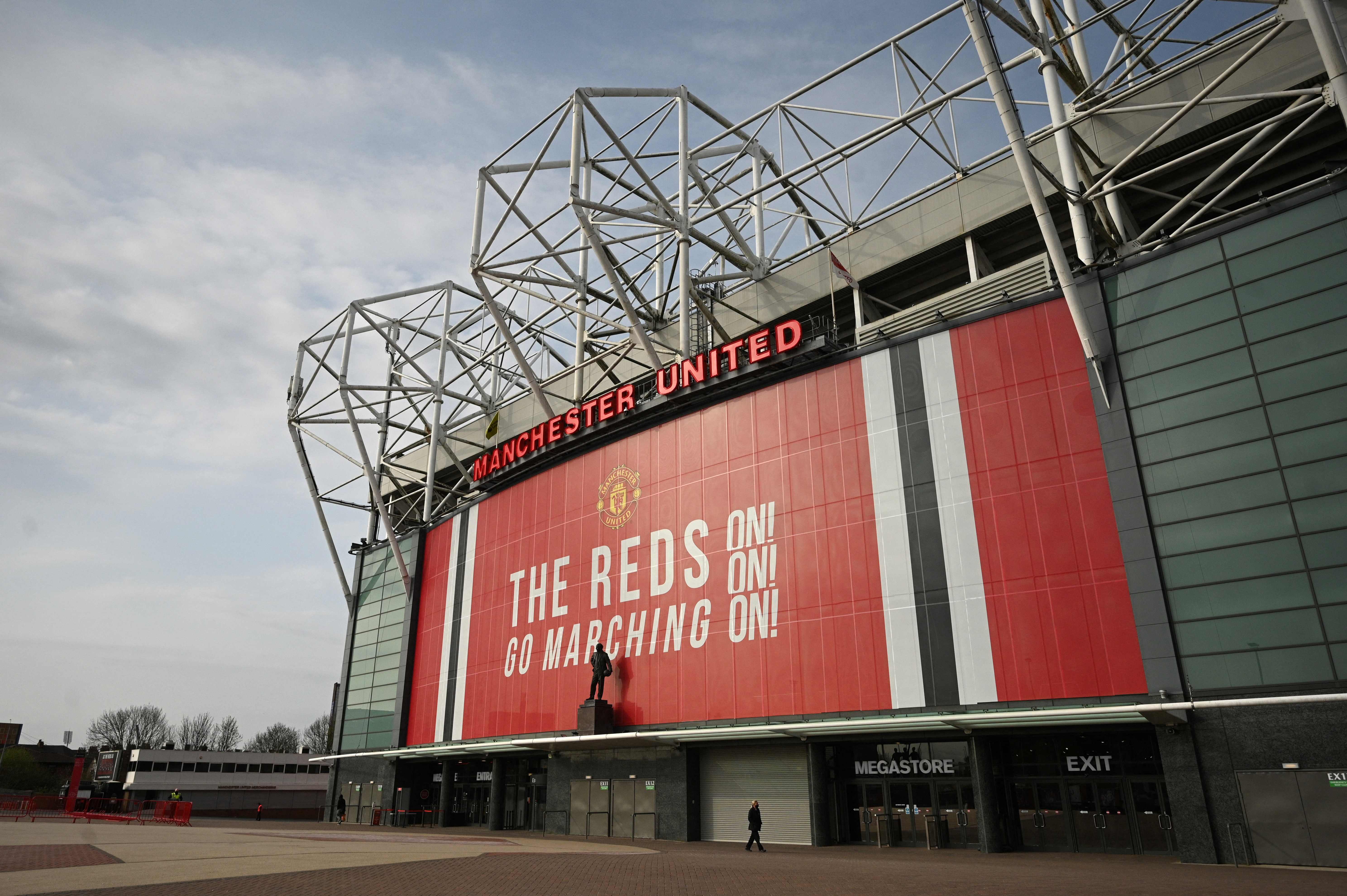 La Superliga europea amaneció muerta el 21 de abril después de que los seis clubes ingleses, tres italianos y un español, se retiraron luego de una furiosa reacción de los fanáticos. y amenazas de las autoridades del fútbol. (Foto Prensa Libre: AFP.