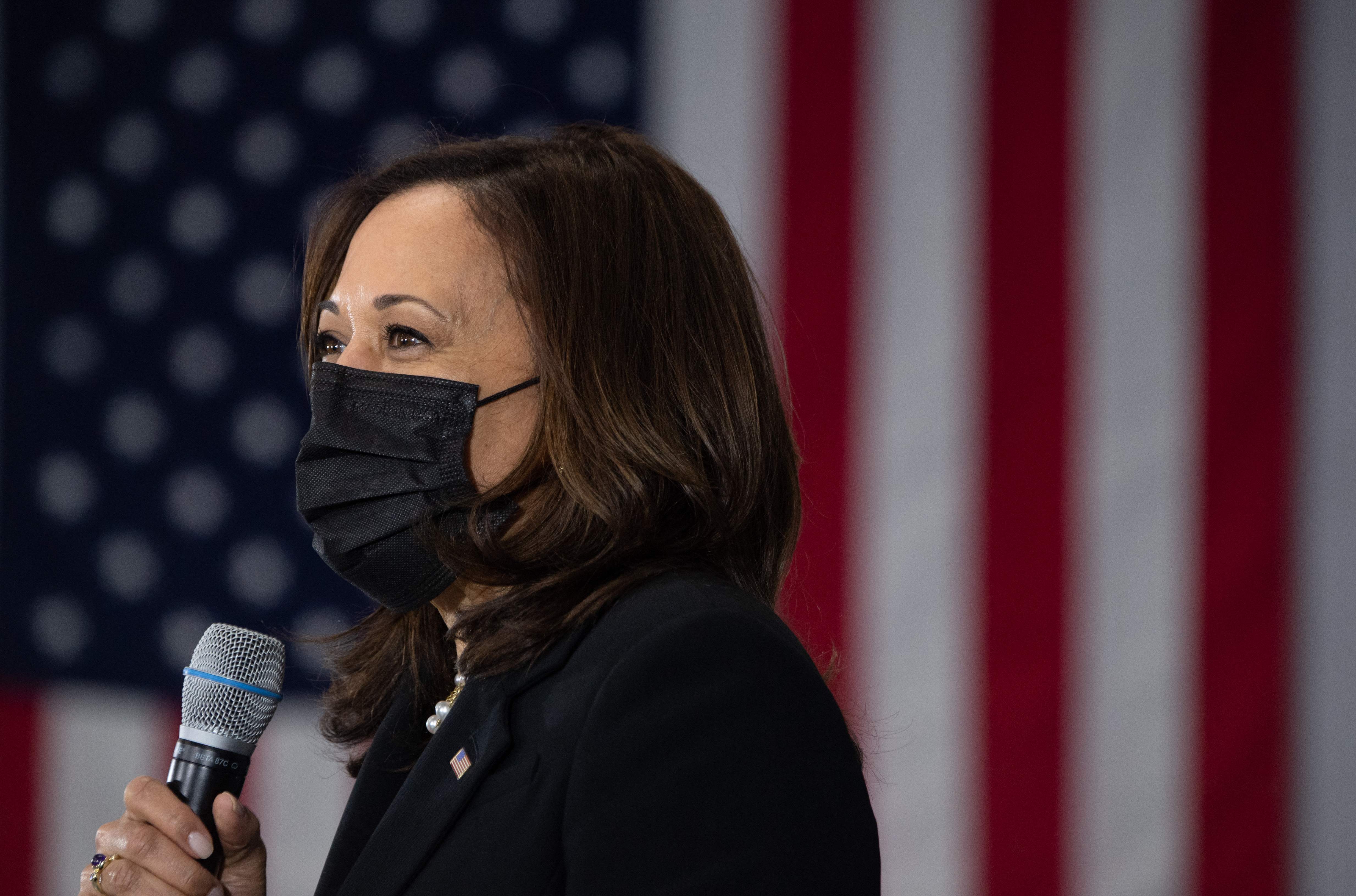 La vicepresidenta de Estados Unidos, Kamala Harris, sostendrá una reunión virtual con el presidente guatemalteco Alejandro Giammattei. (Foto Prensa Libre: AFP)