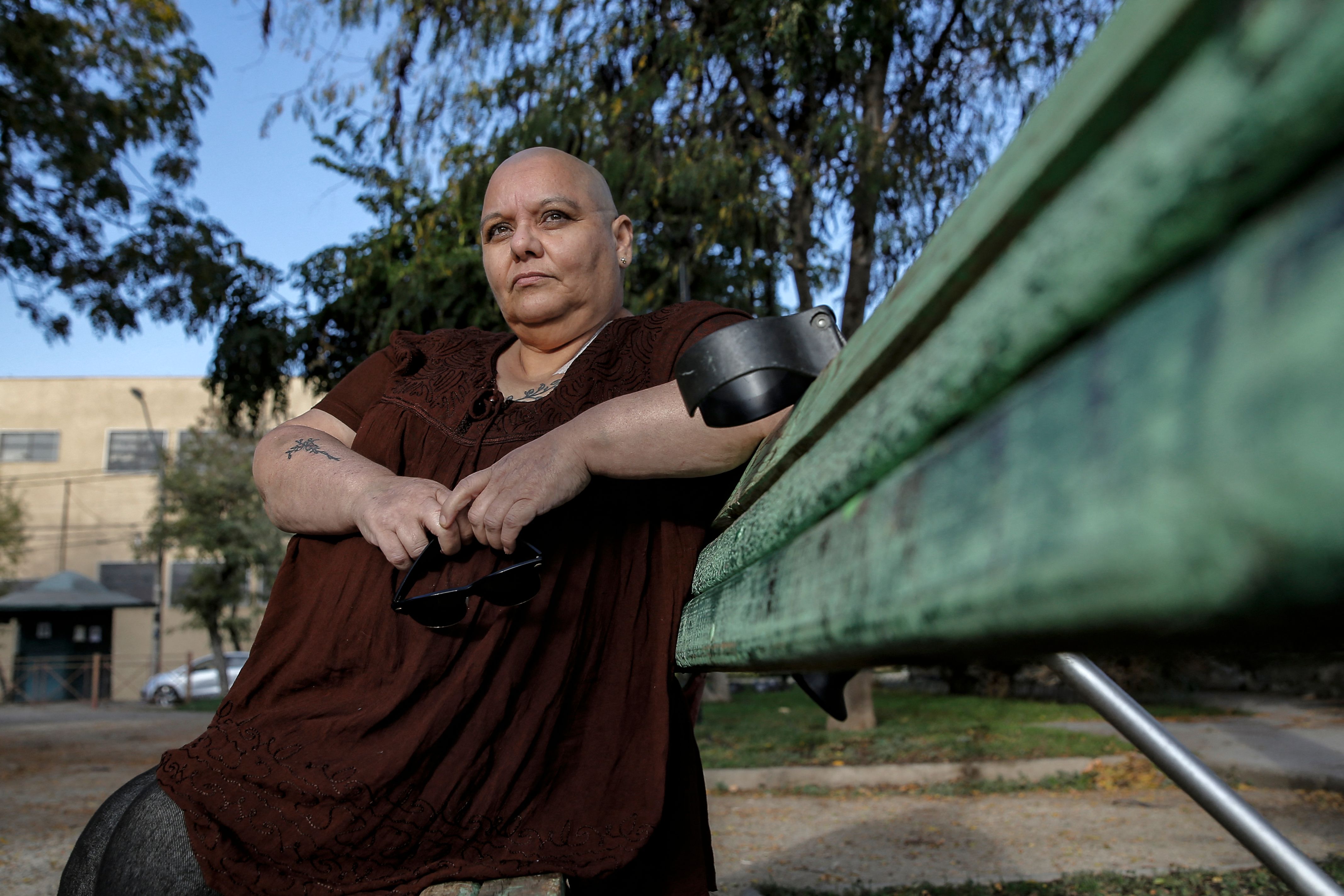 La activista chilena por el derecho a una muerte digna, Cecilia Heyder, quien padece cáncer metastásico, lupus y un trastorno sanguíneo. (Foto Prensa Libre: AFP)