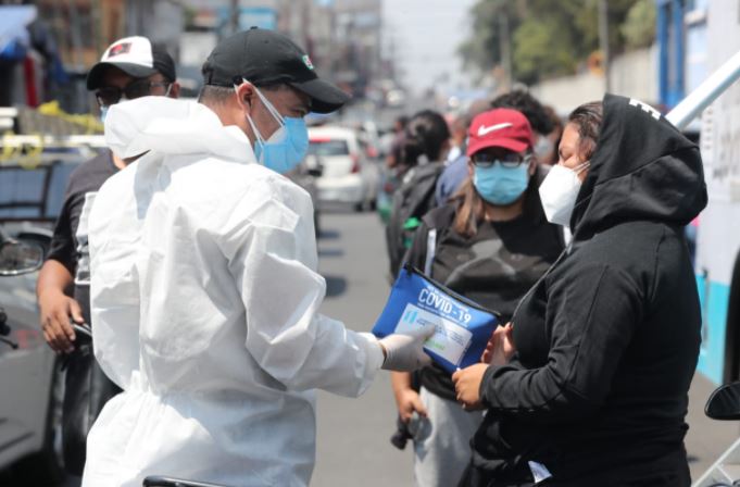 En Guatemala circulan varias cepas del coronavirus. (Foto Prensa Libre: Érick Ávila)