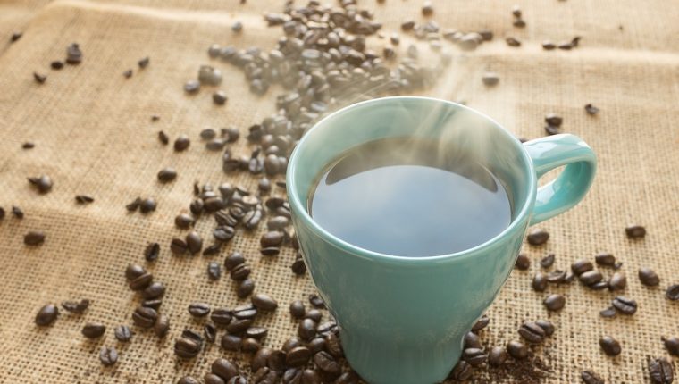 Una buena taza de café se logra con granos de calidad y conociendo la técnica de preparación que más le guste. (Foto Prensa Libre: Hemeroteca PL).